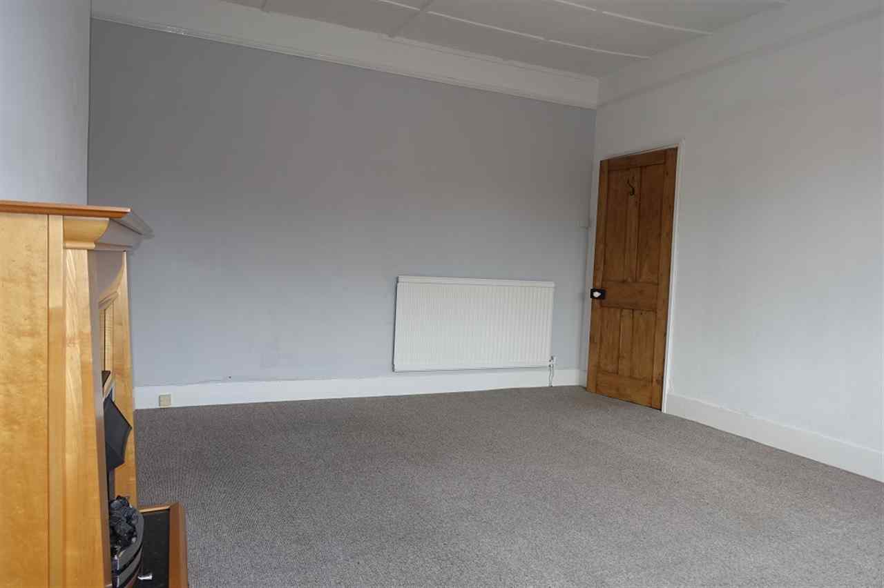 resized-2349823-Lounge Diner E.JPG